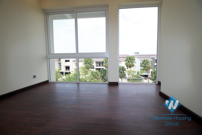 Gorgeous swimming pool villa rental in Ciputra